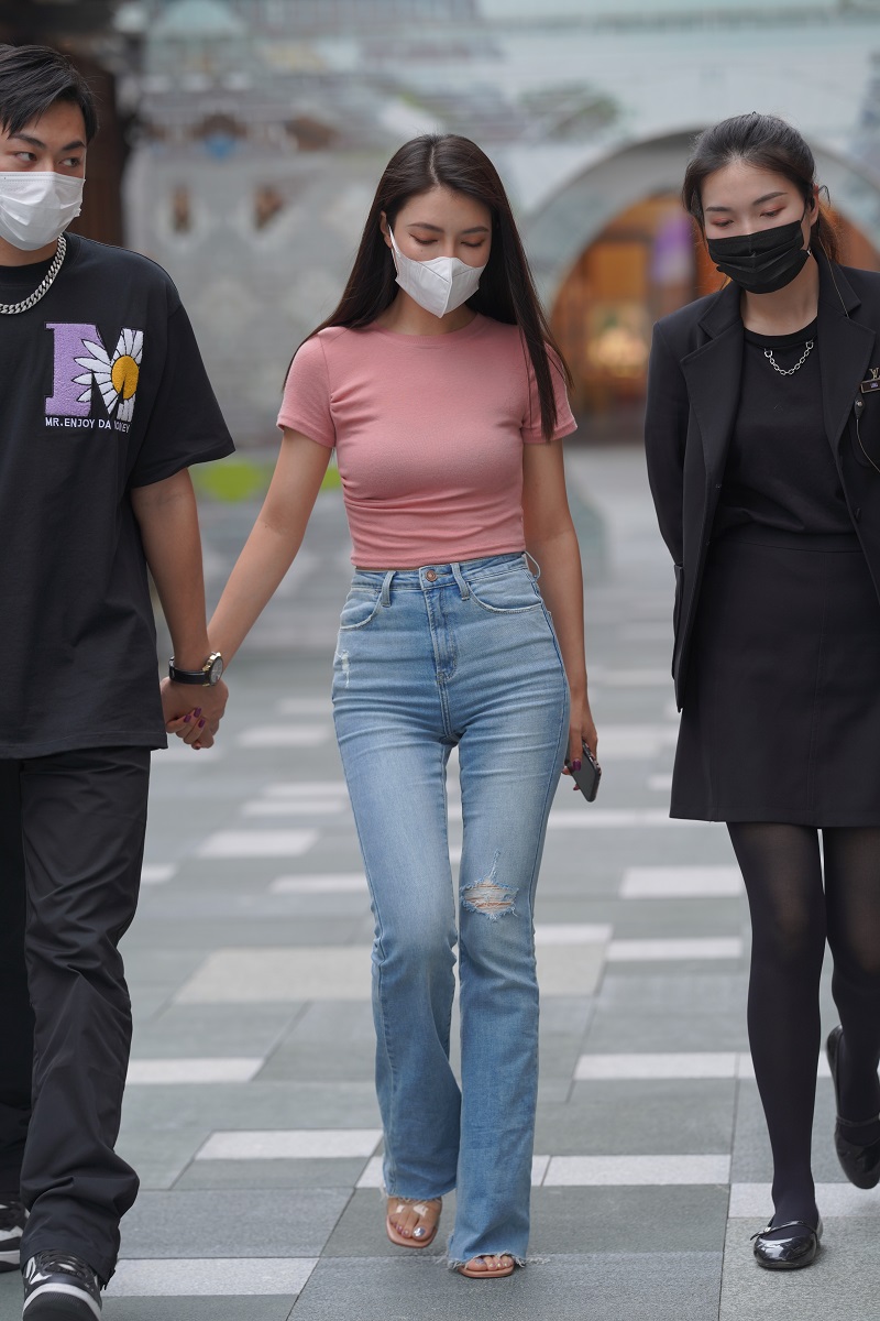 牛仔裤美女