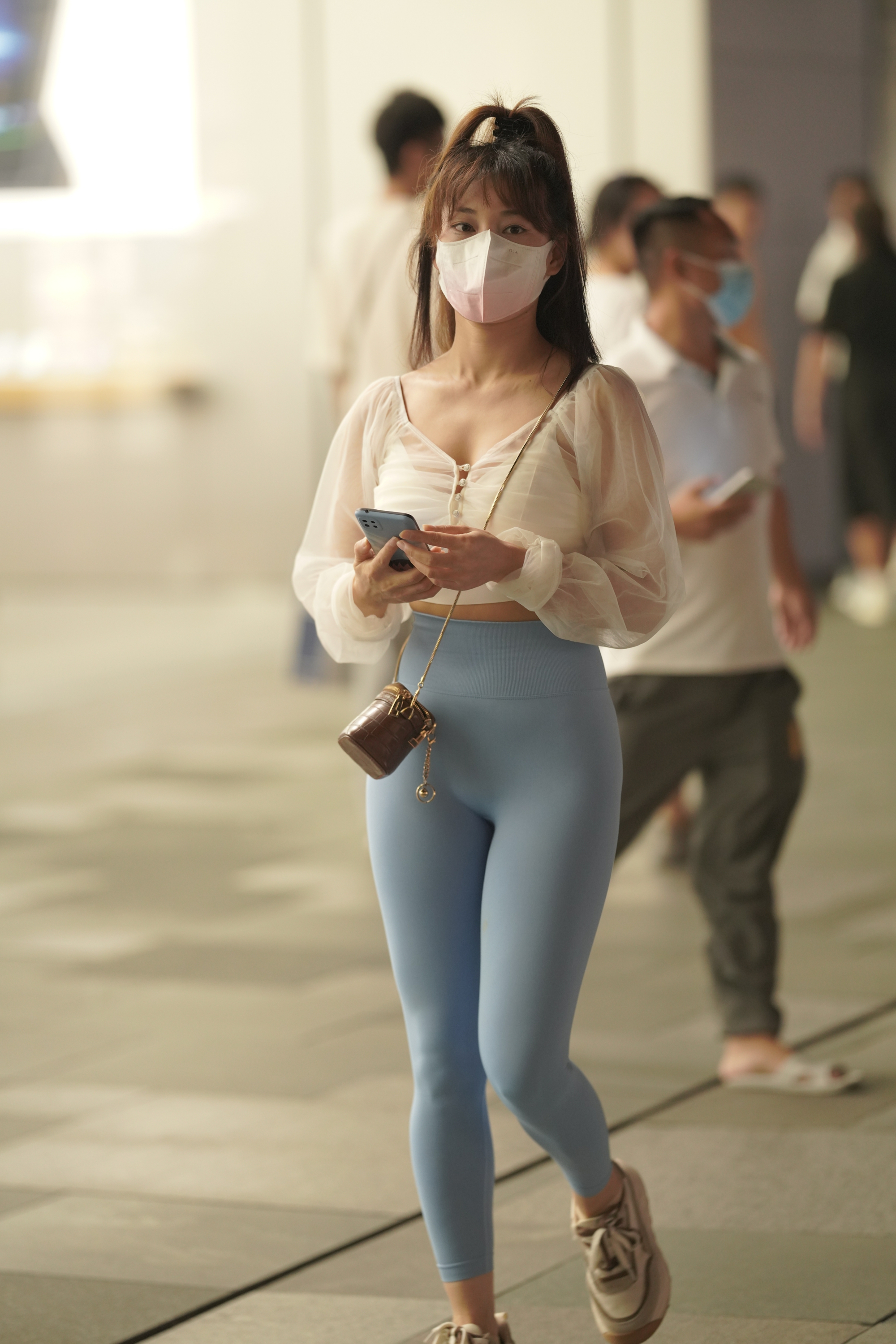 瑜伽裤美女