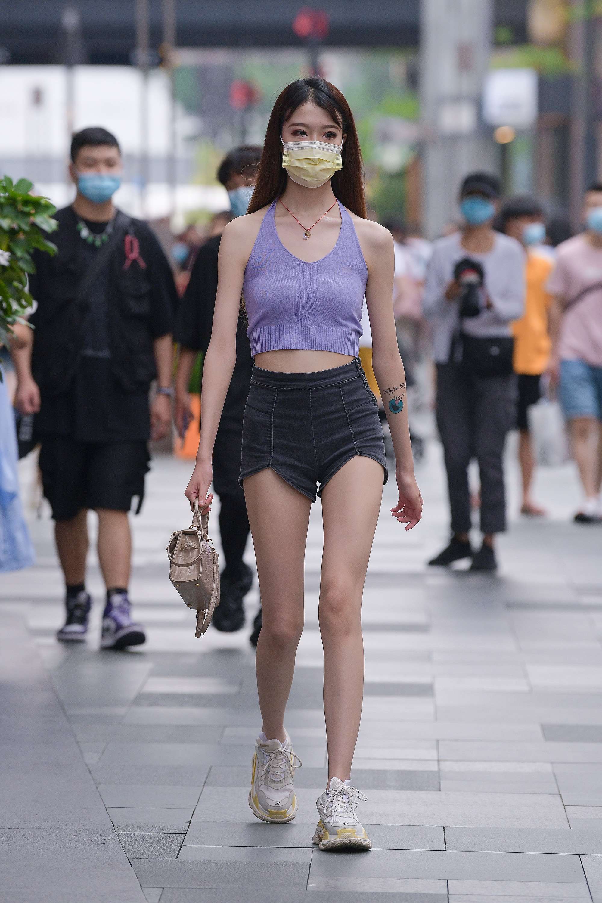 J92S级超靓丽大长腿美女