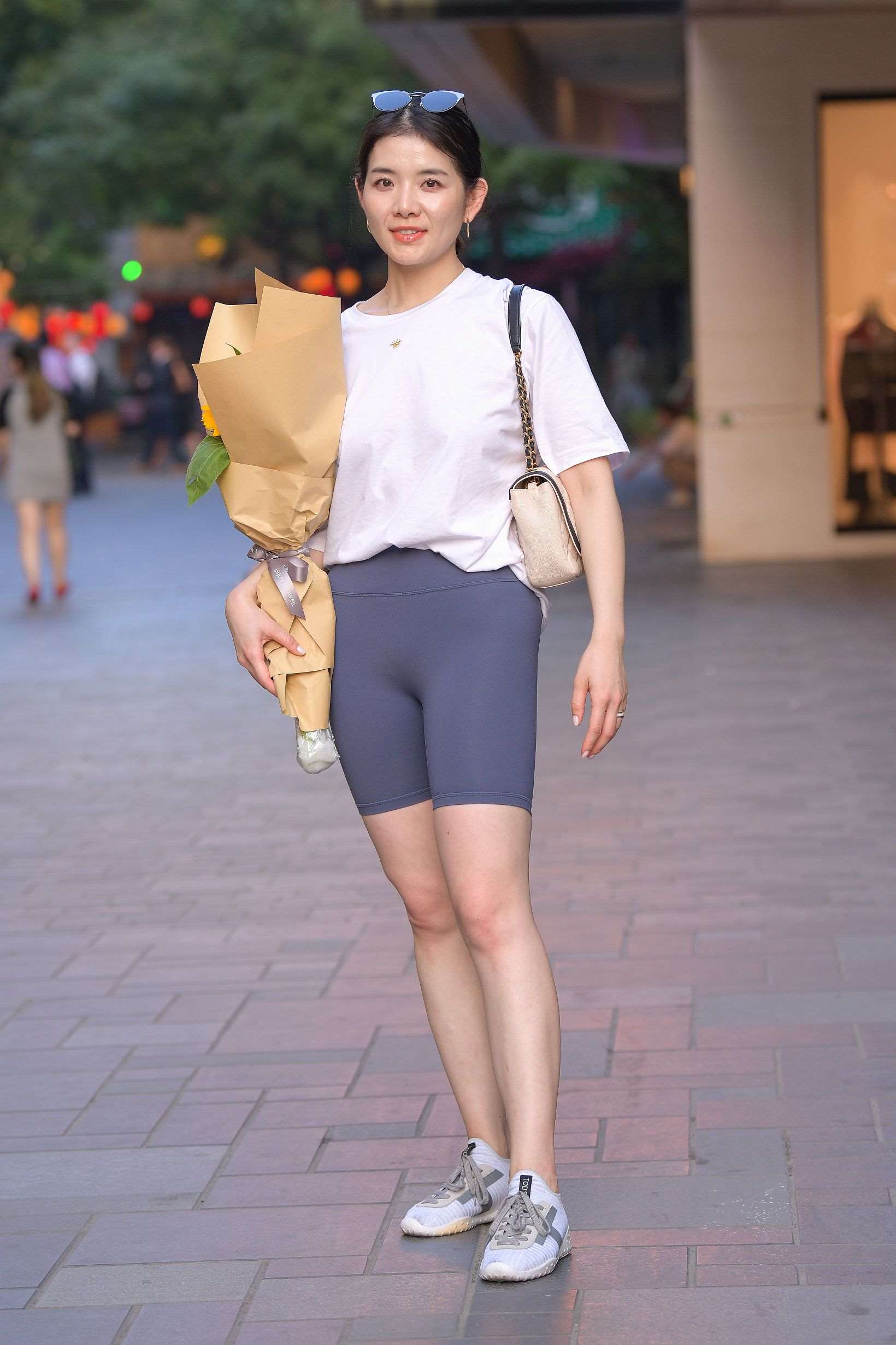 J118送花姑娘