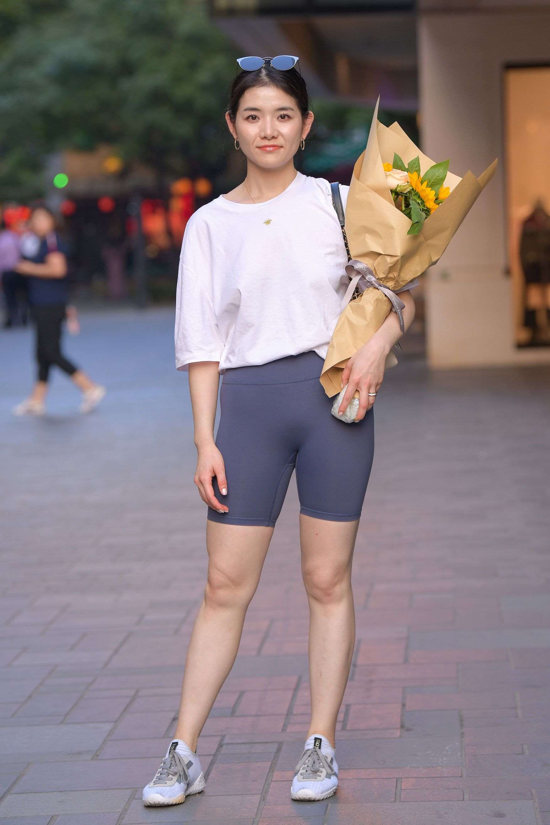 J118送花姑娘