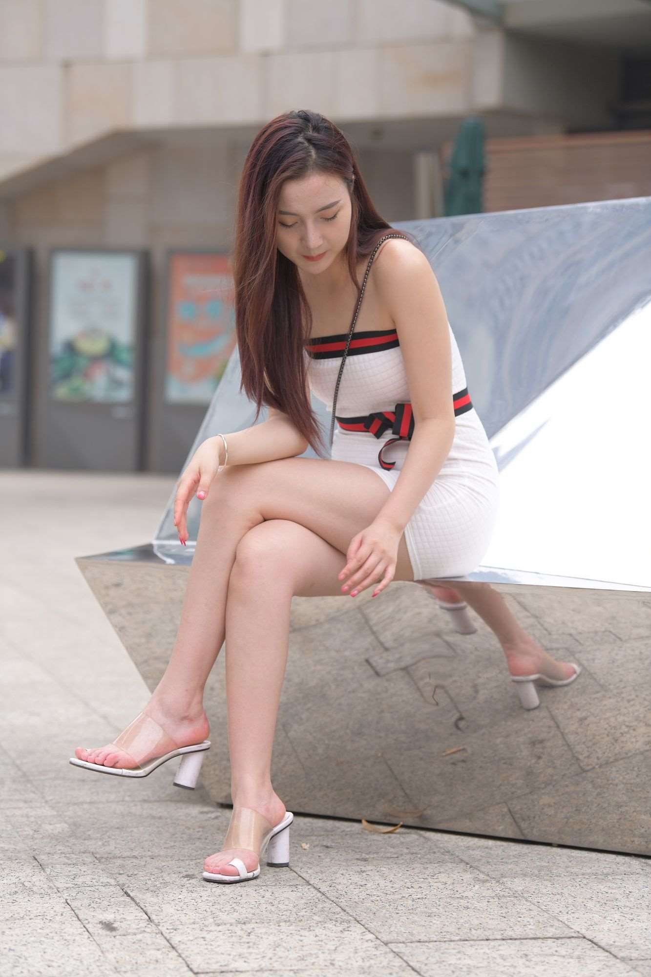 731抹胸白裙