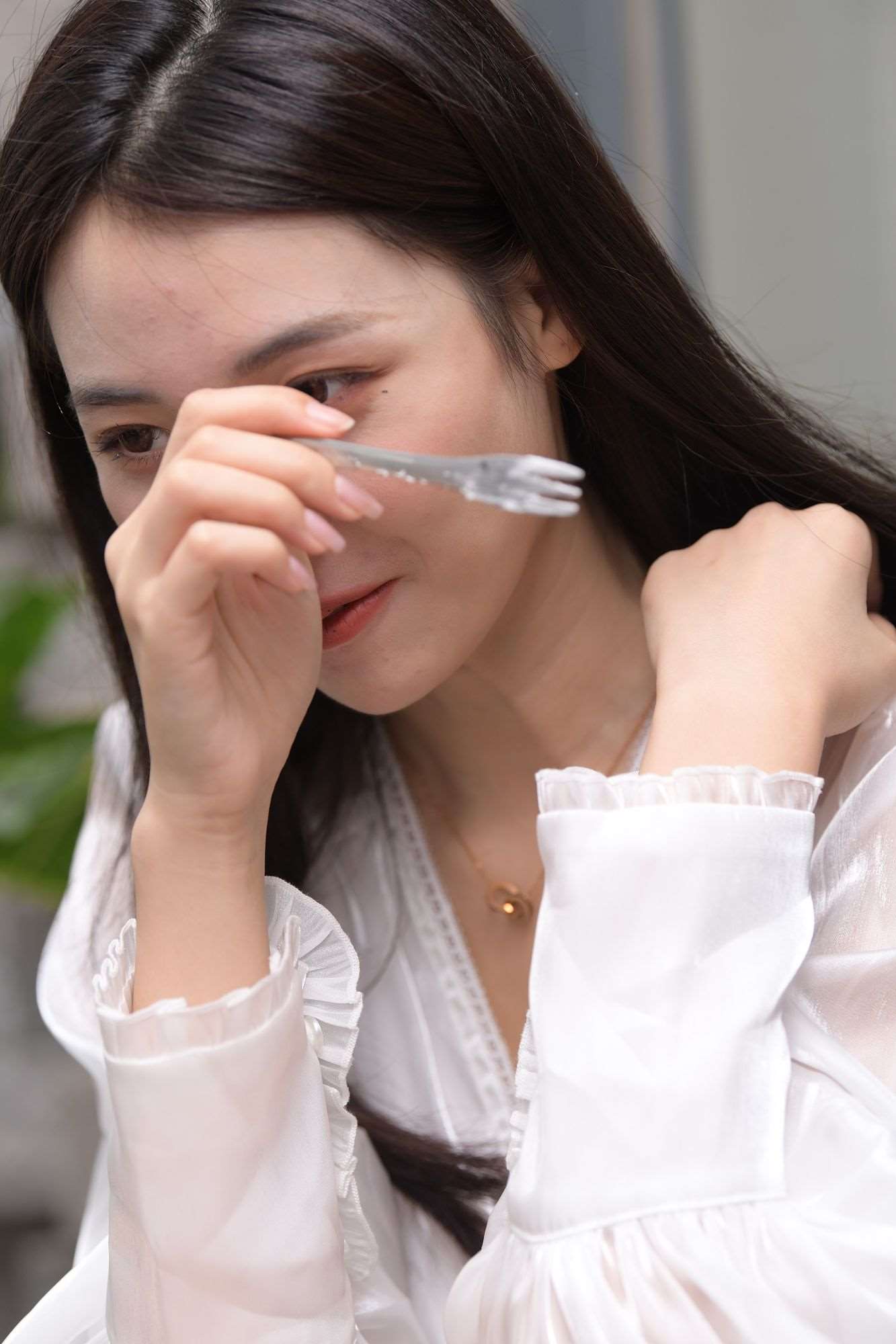 845白裙美女
