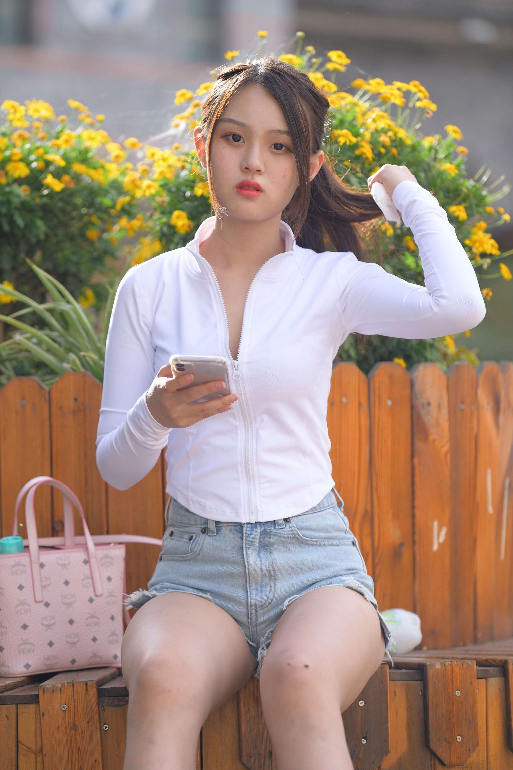413热裤小妹（6）