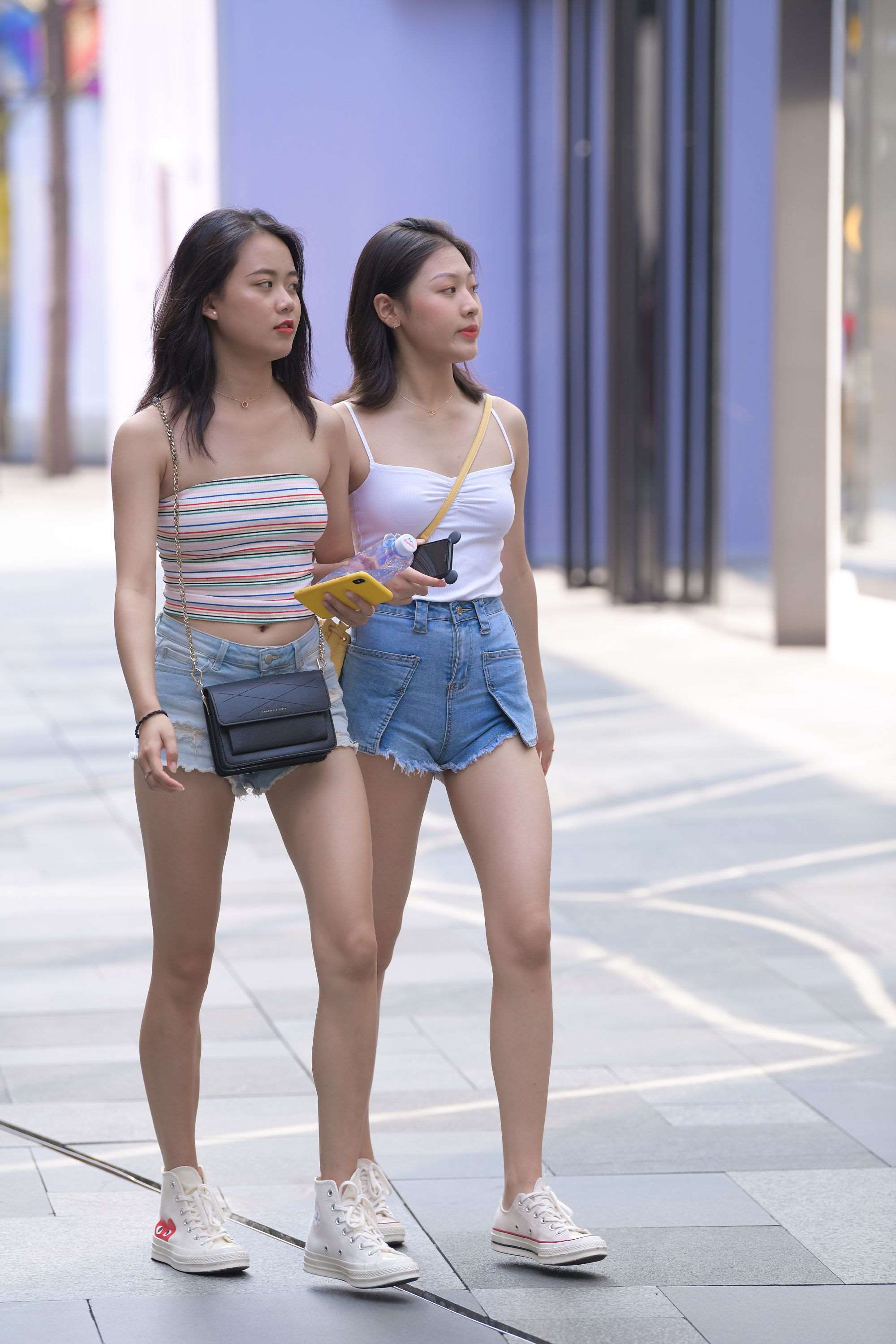 J207街头热裤