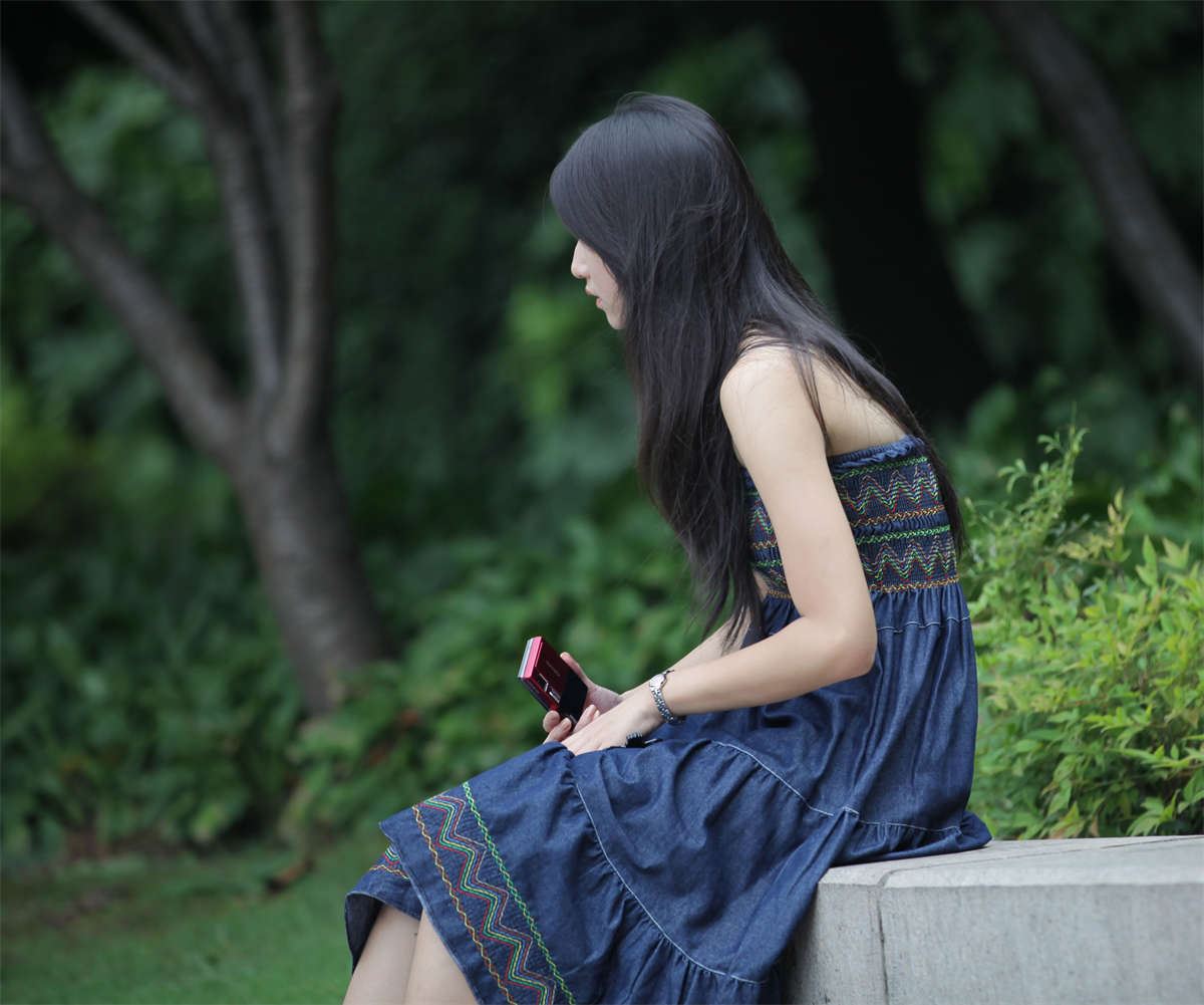 No908 这么漂亮的长发美女，谁都无法抗拒了吧
