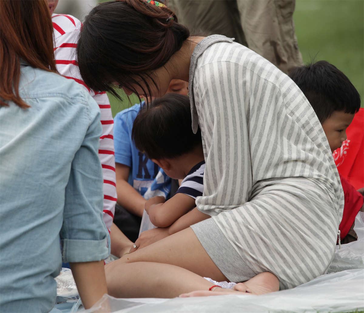 No526 恬静少妇足底细嫩无瑕