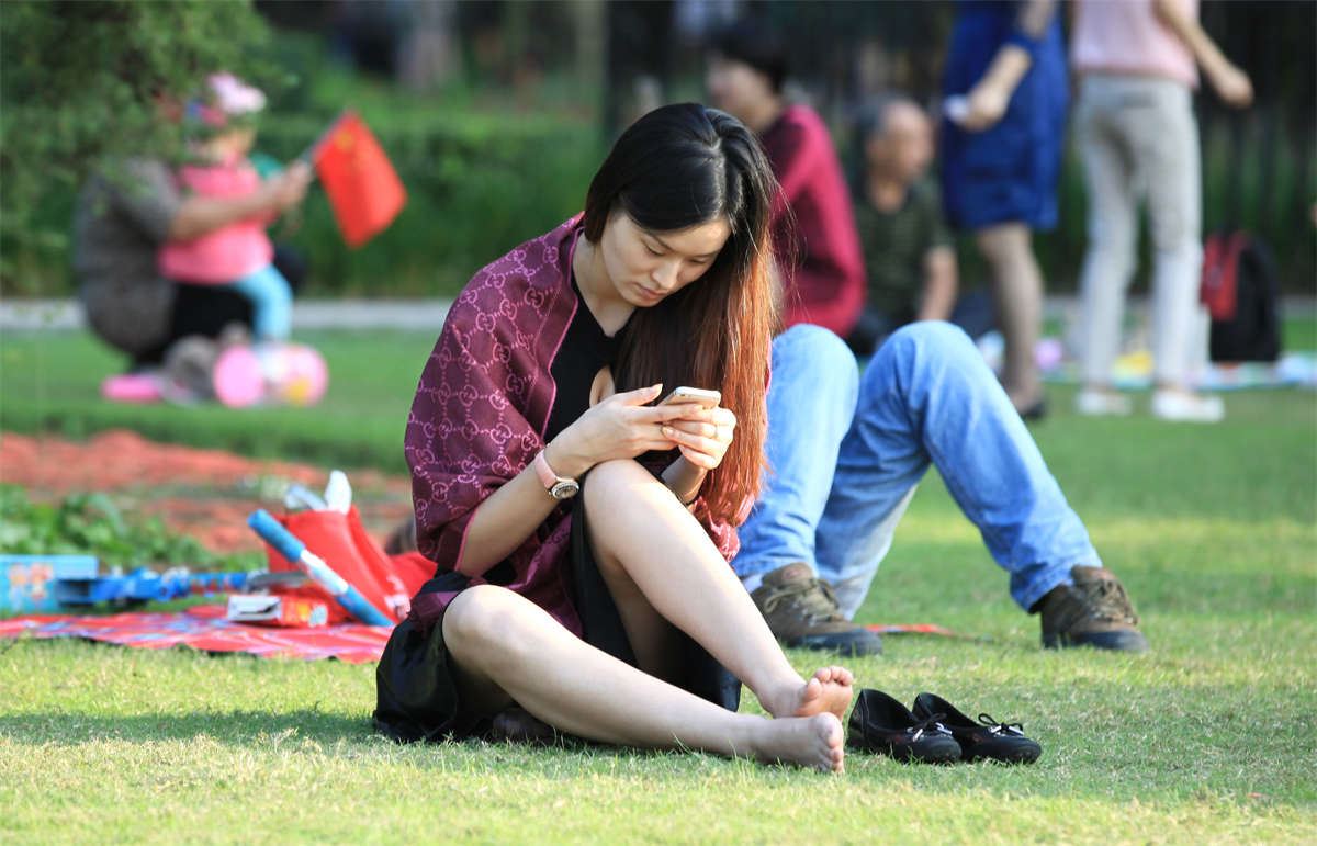 No1106 见过女神双脚对搓的兄弟，可绕过此帖 第2套