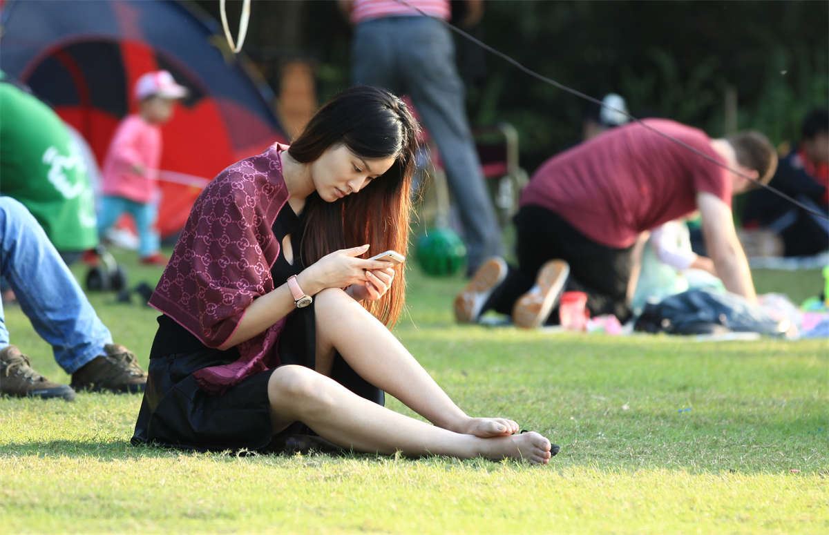 No1106 见过女神双脚对搓的兄弟，可绕过此帖 第2套