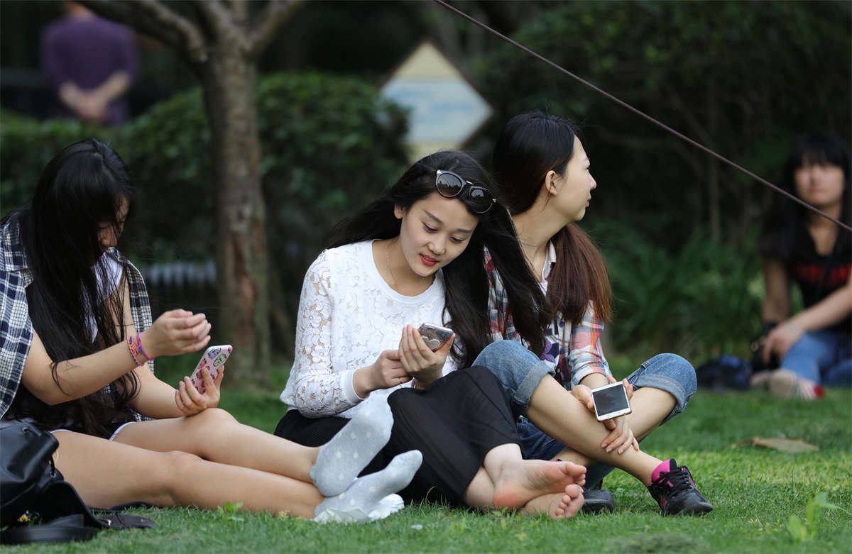 No1161 人人都爱的大眼长发美少女，更何况还有双粉N的玉足 第1套