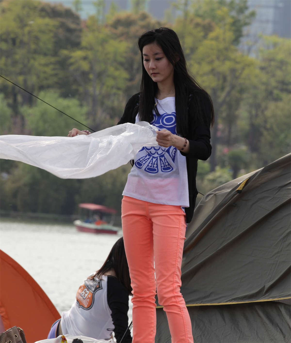 No445 陪美女耗了半天，竟然只给看这一点点