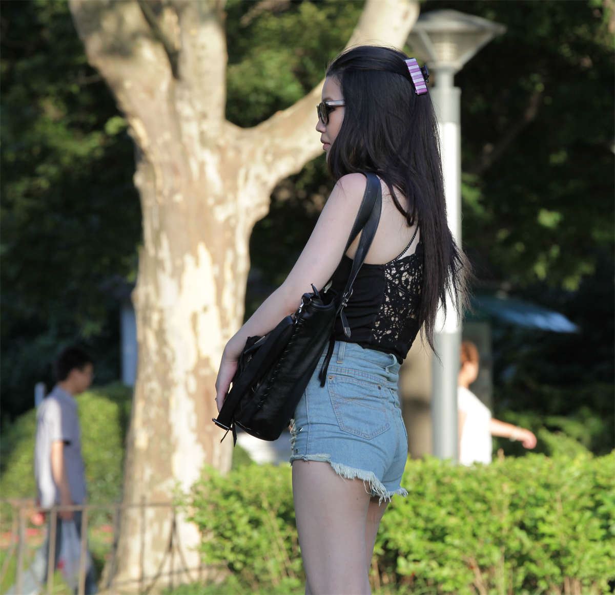 No370 肌肤细腻无比的精致美女