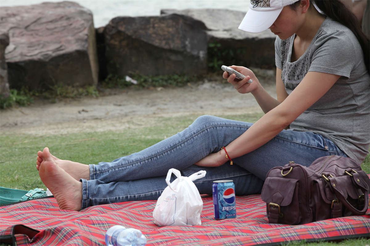 No1469 清秀少妇的玉足全貌