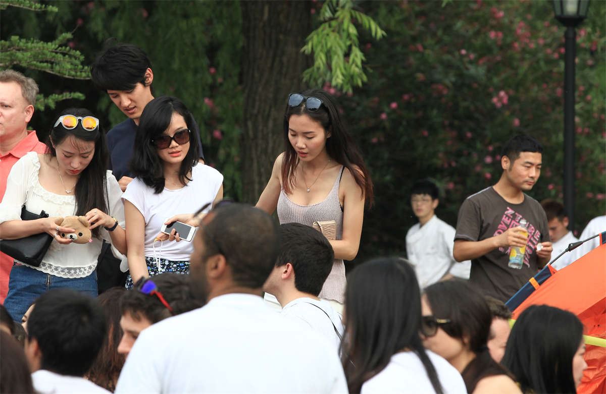 No1535 美女组团，全是靓妹！最中意的那个竟然还给机会单约，爽翻 第2套