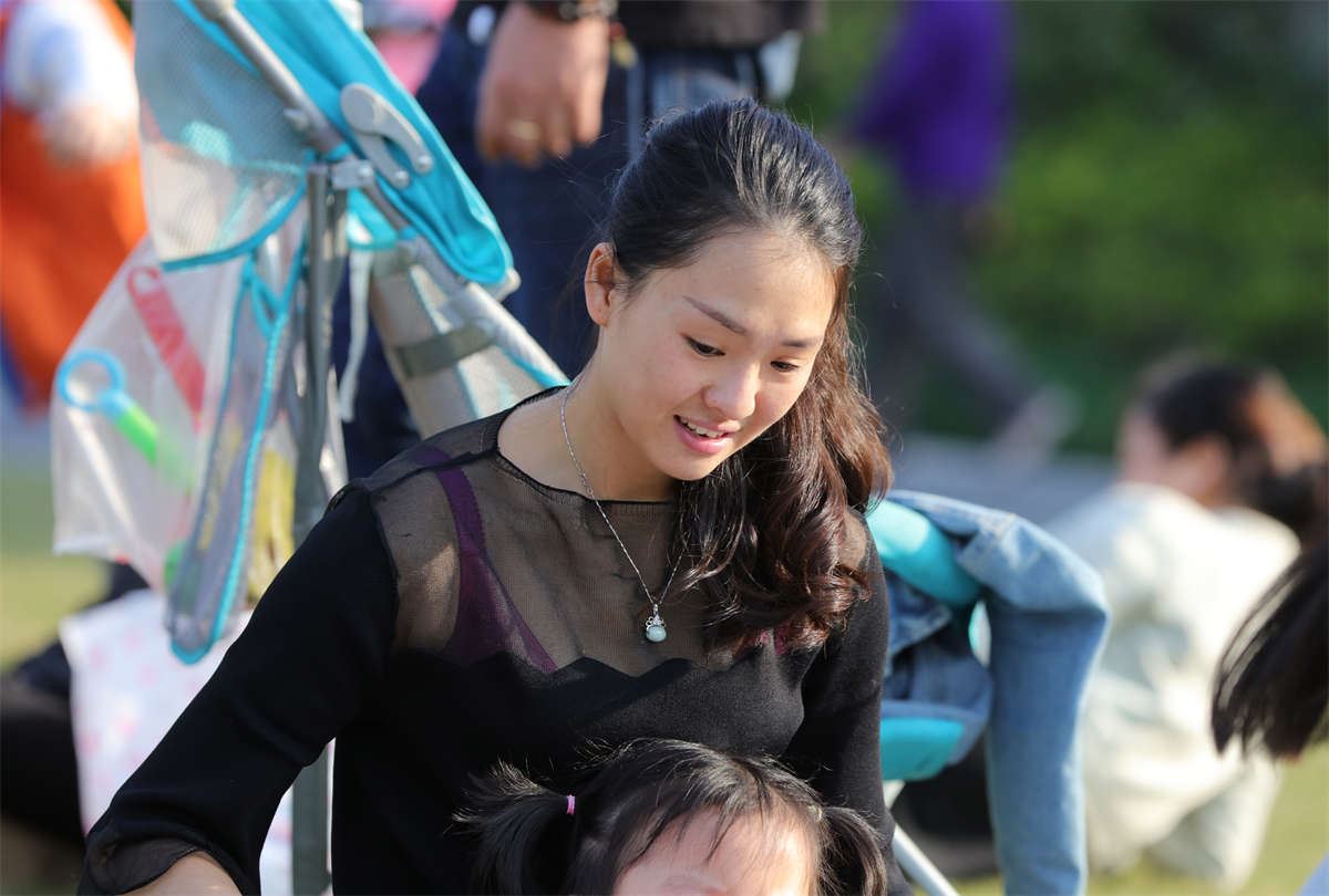 No1546 青春美少妇牛仔短裙配长丝，活力健美性感 第1套