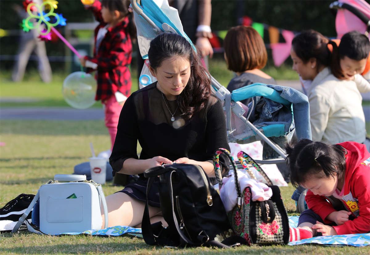 No1691 青春美少妇牛仔短裙配长丝，活力健美性感 第2套