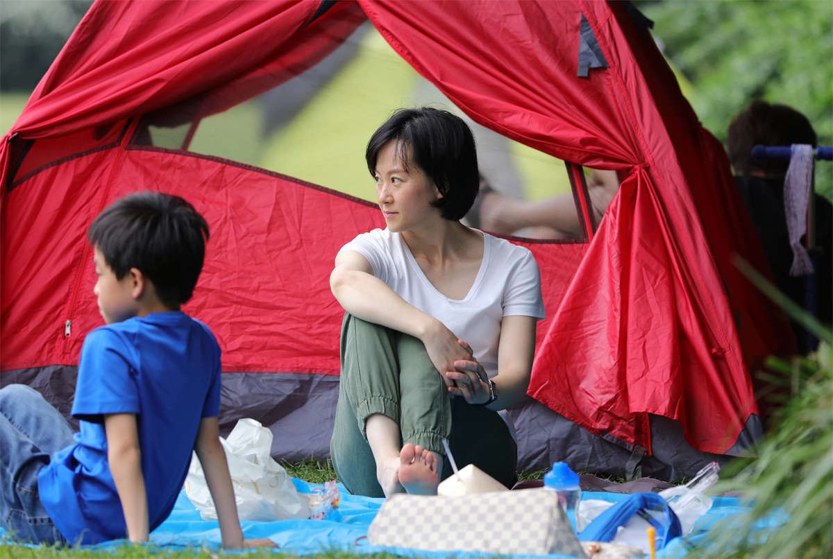No1722 极具女人味的少妇一双细白素足如少女般幼滑