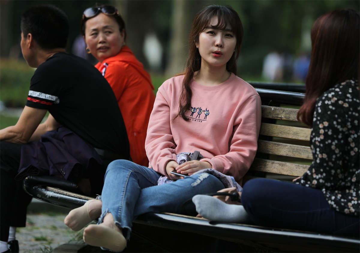 No1743 高颜值清纯韩妹，同时满足你对短丝和船袜的幻想
