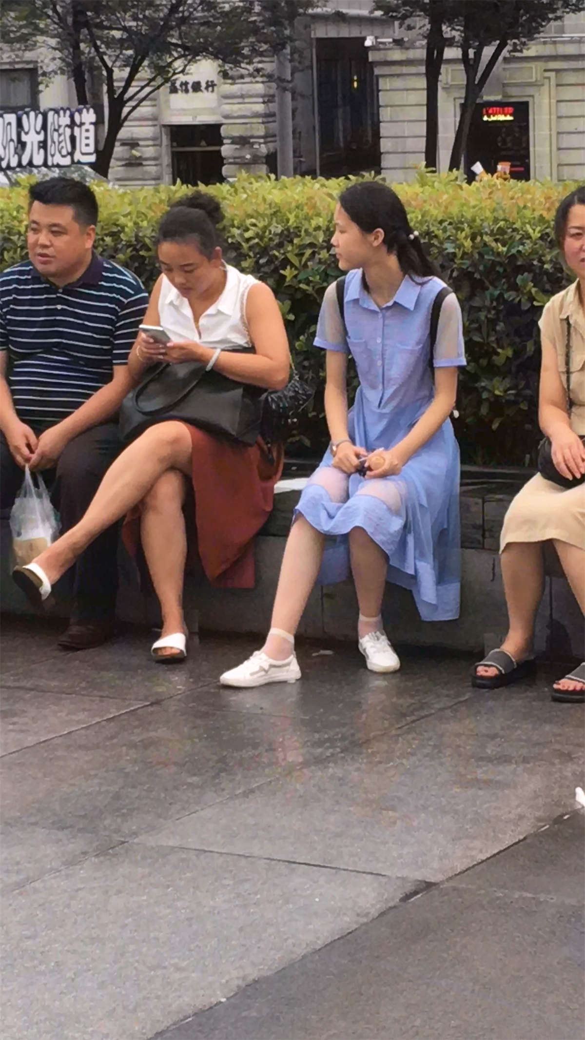 蓝裙MM