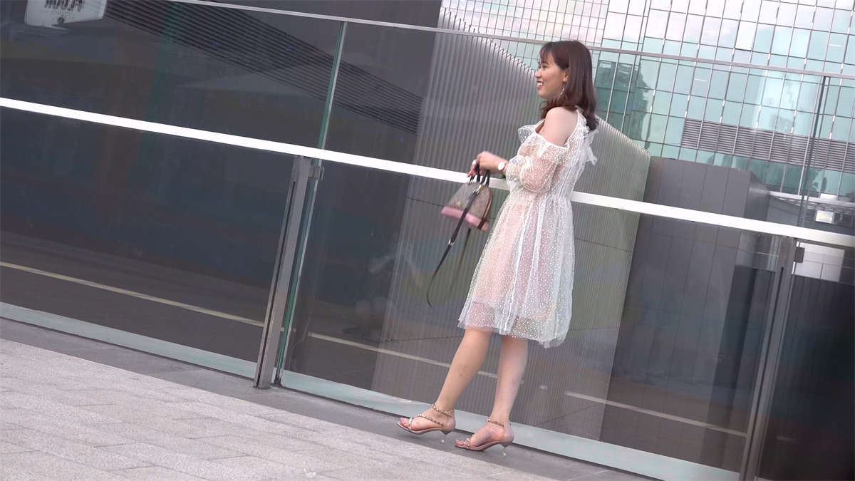 长裙，凉高，美足