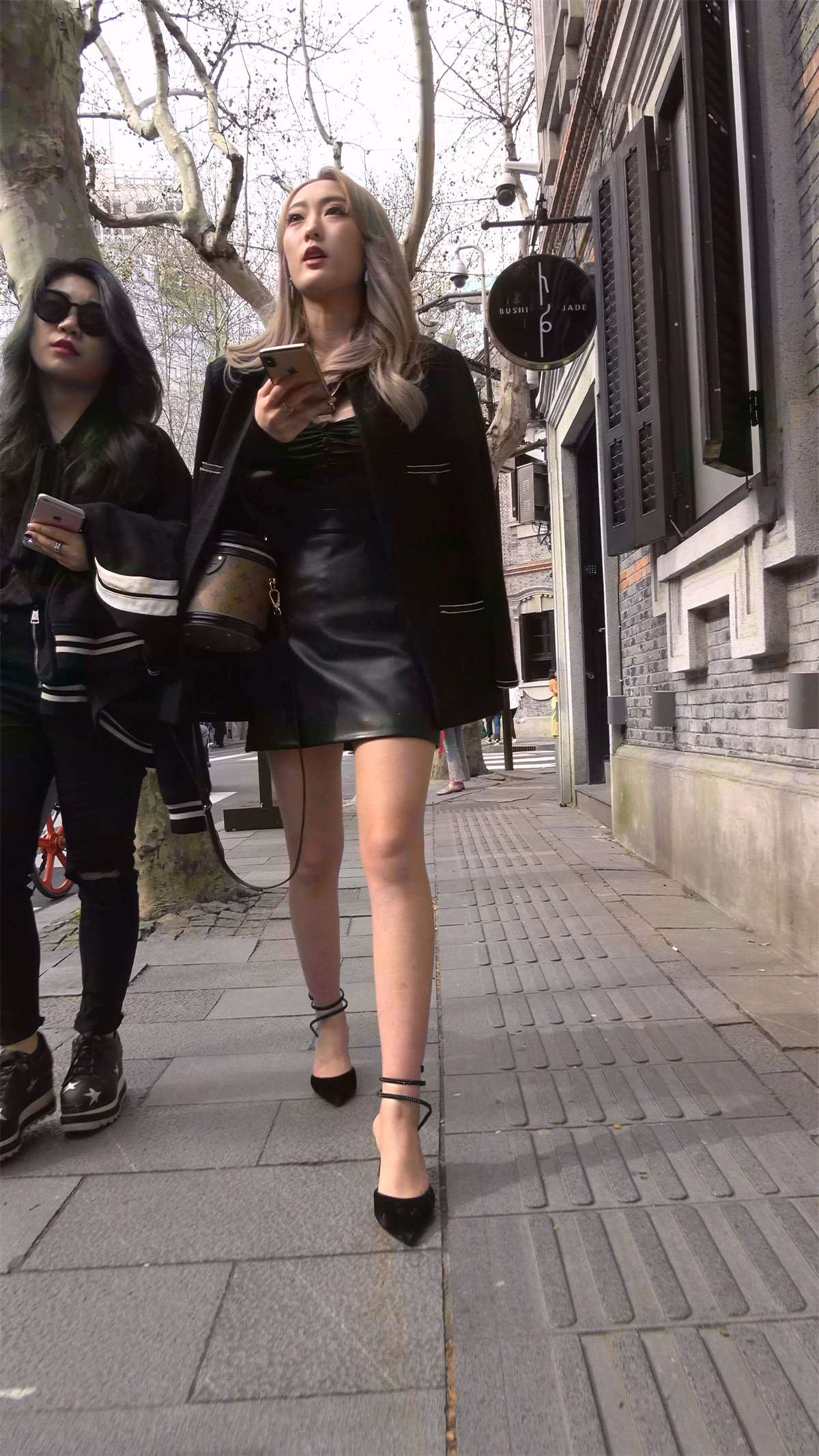高跟，皮裙，性感身材美女