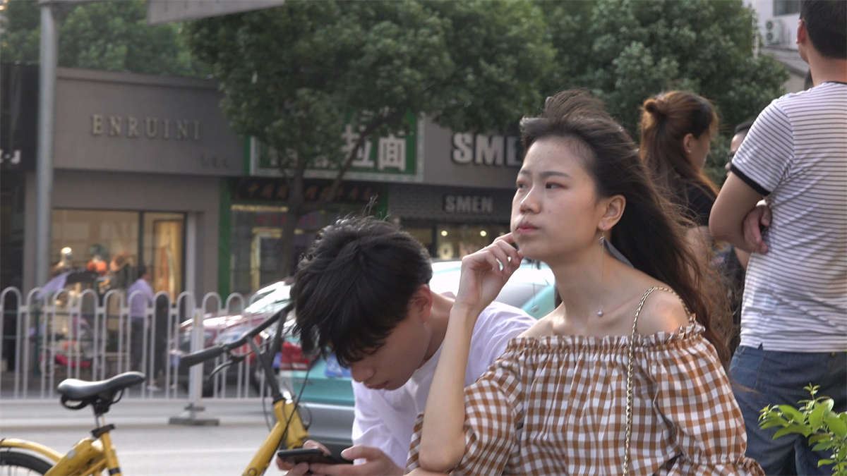 白嫩美足凉高跟美腿小姐姐