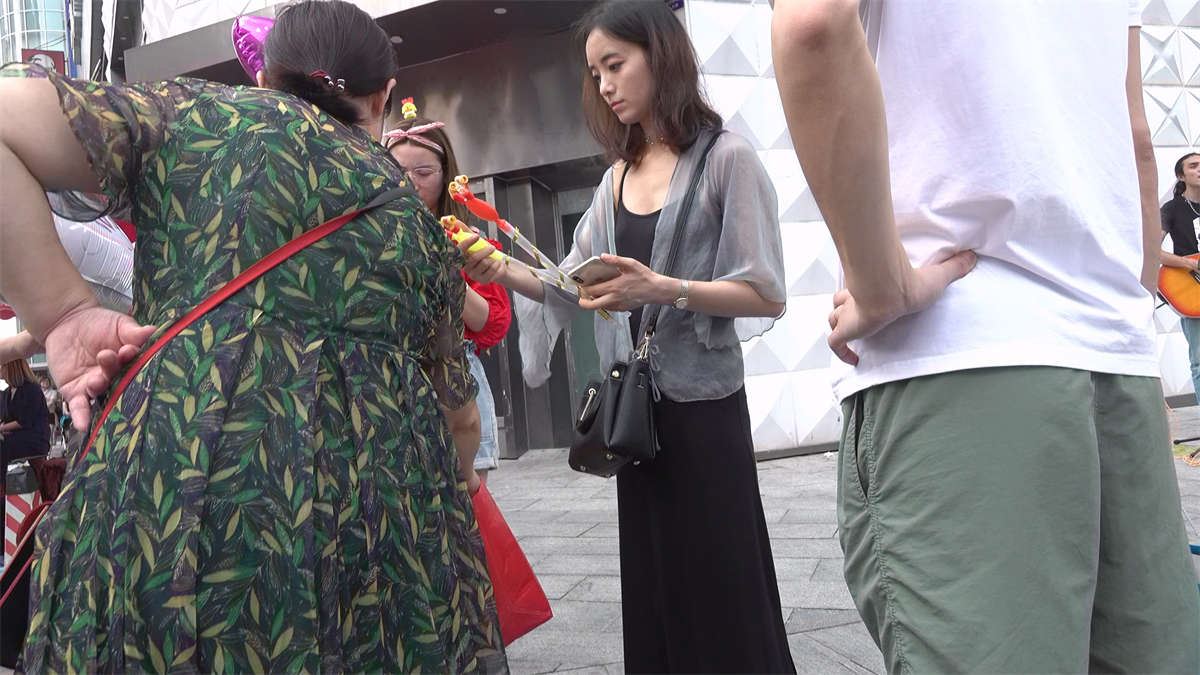 苗条美足MM