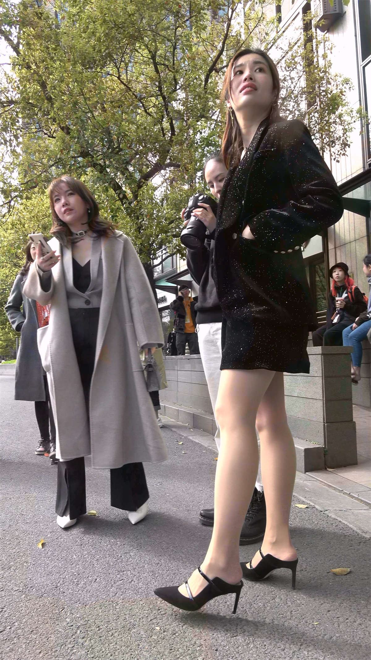 高贵气质丝袜美腿成熟美女