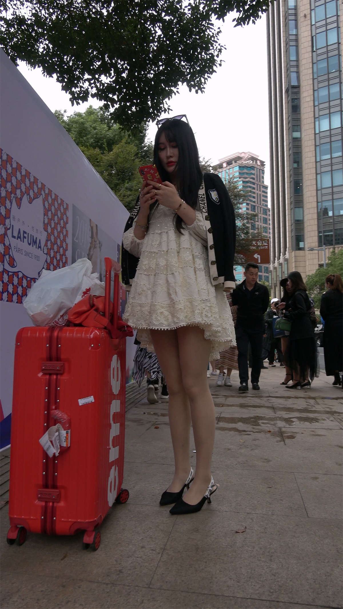 丝袜高跟美腿公主裙美女