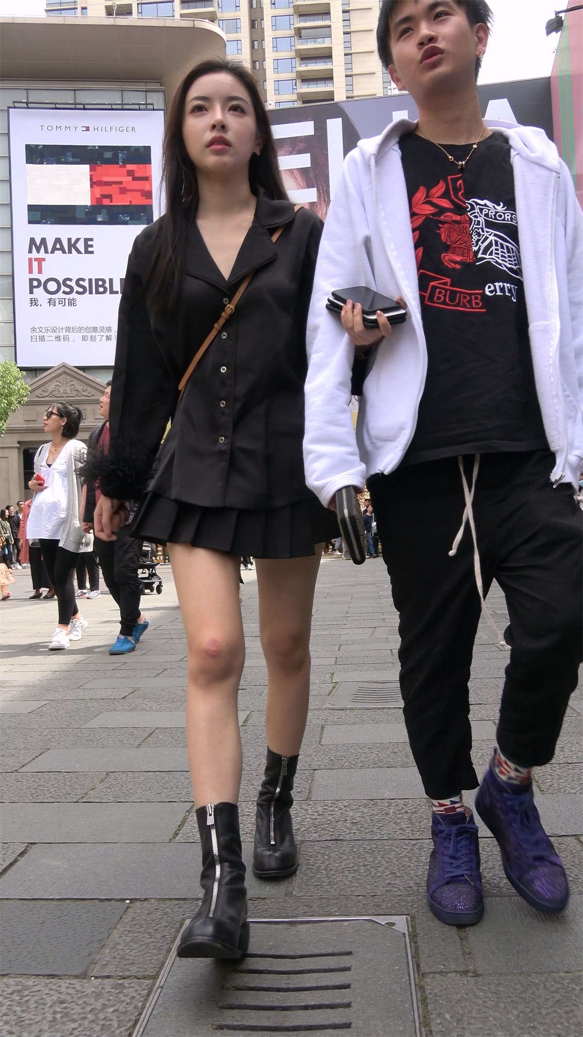 性感的美腿短裙美女