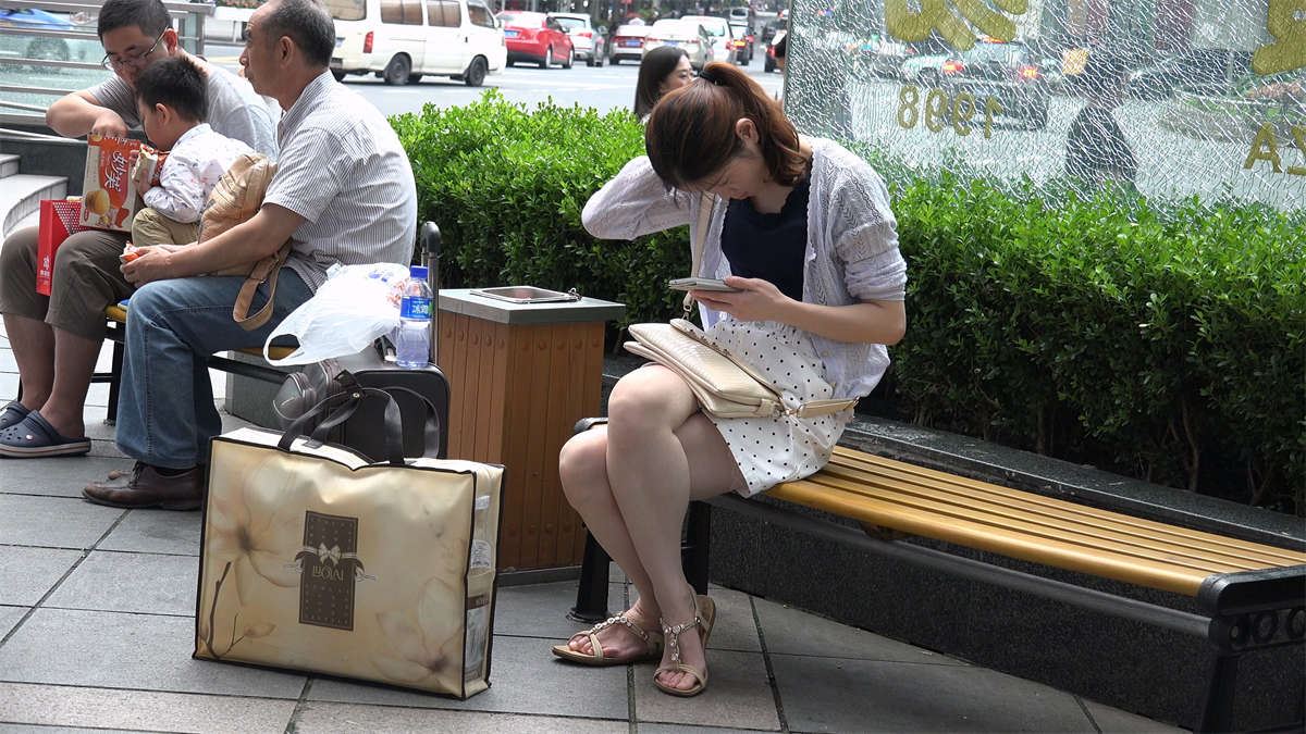 一双玉足极品白嫩