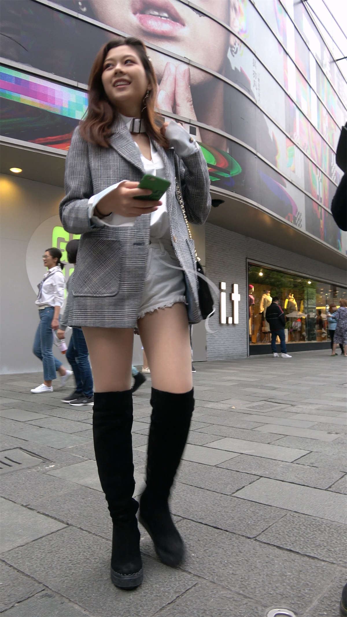 令人怦然心动的魅力女孩