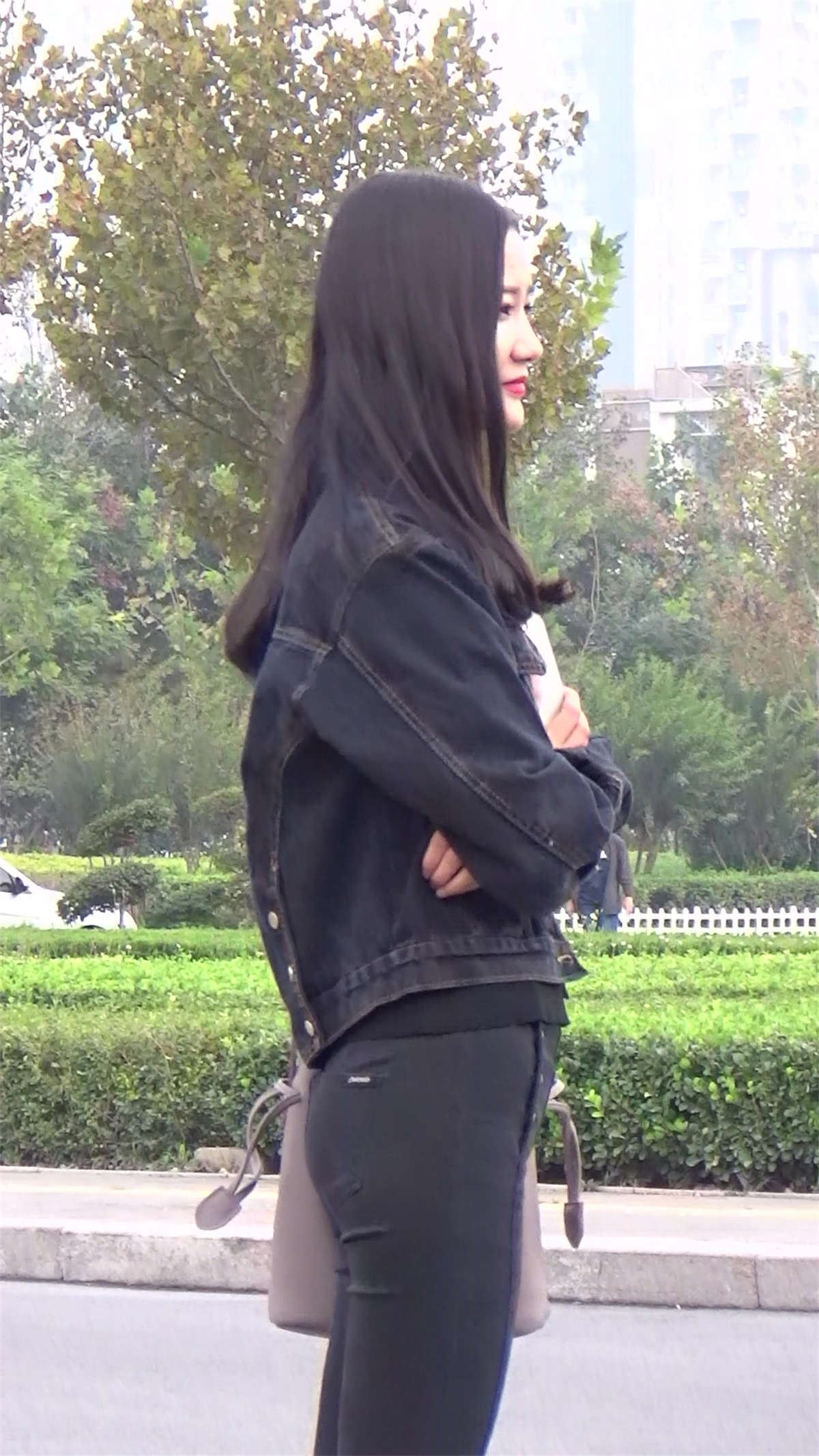 高挑好身材紧身裤长腿小姐姐