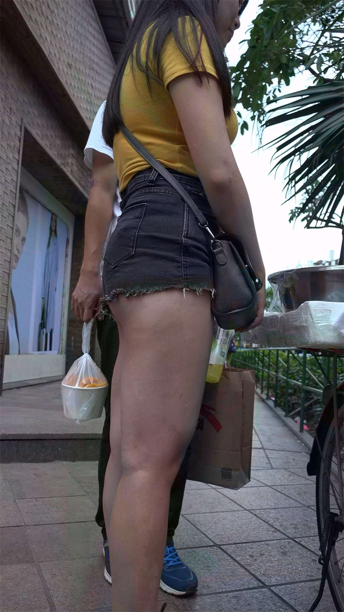 超性感美臀高腰热裤美腿姐姐