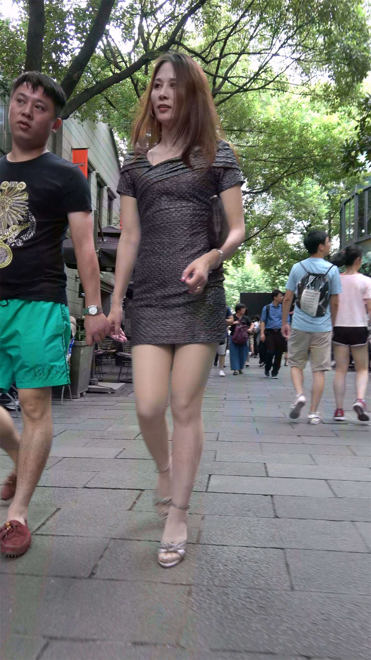 肉丝袜紧身短裙美女