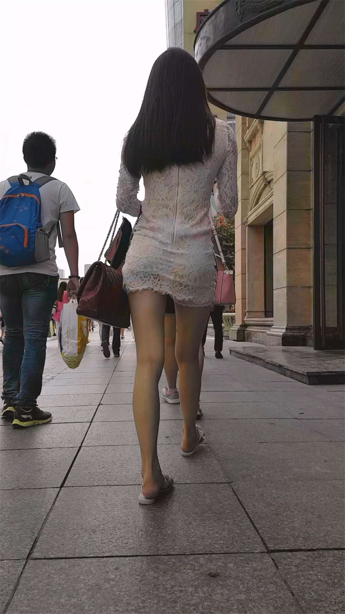 时尚前沿的包臀美女真实好性感