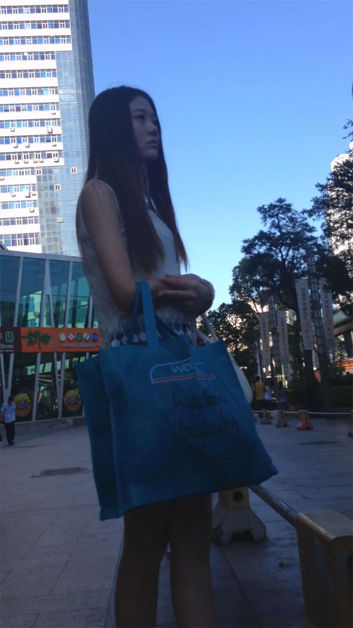 170以上的美女路边打车