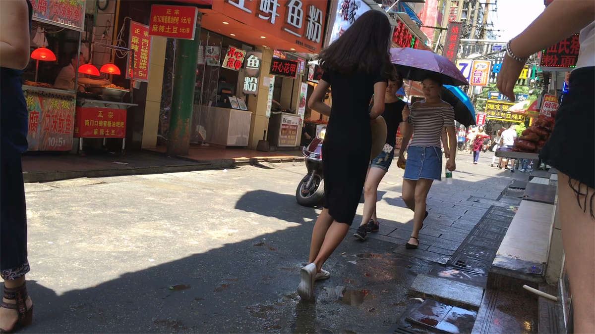 黑色紧身长裙长发美女极品长腿