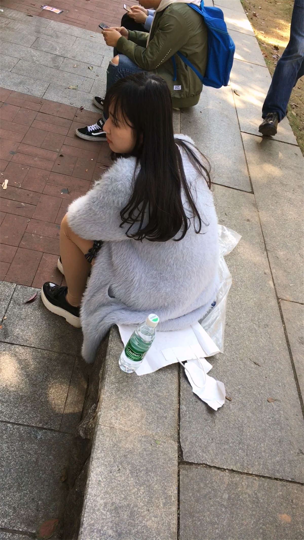 甜美女生