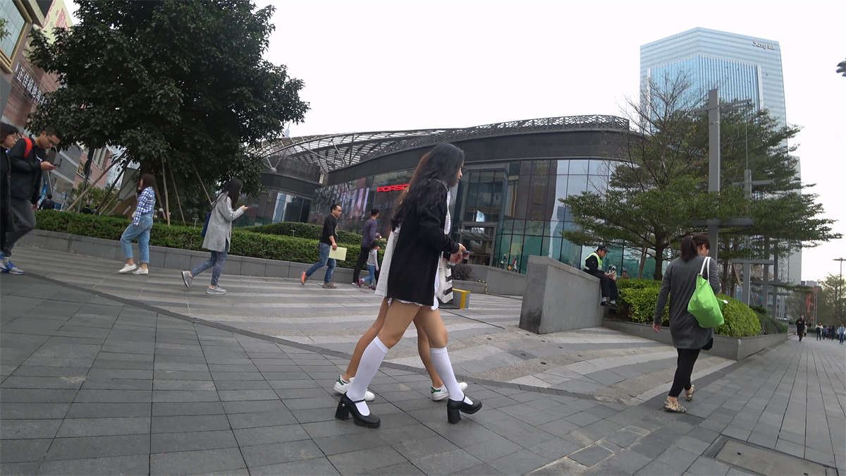 青春无敌美腿姐妹花