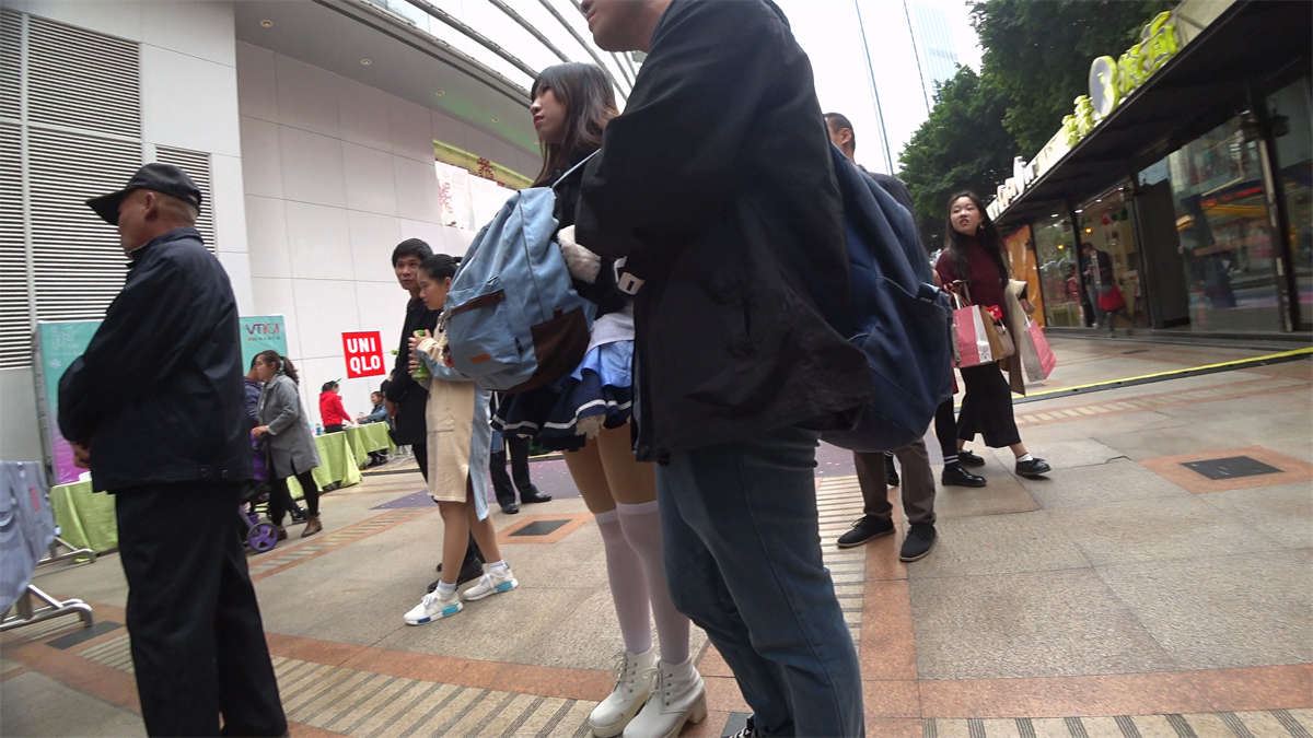 小短裙白色高筒丝袜小清新