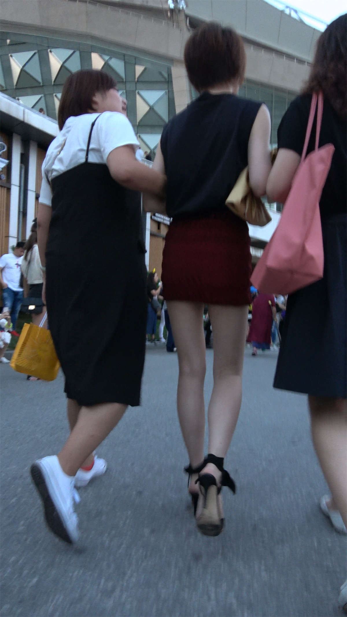 性感美腿高跟短裙美女