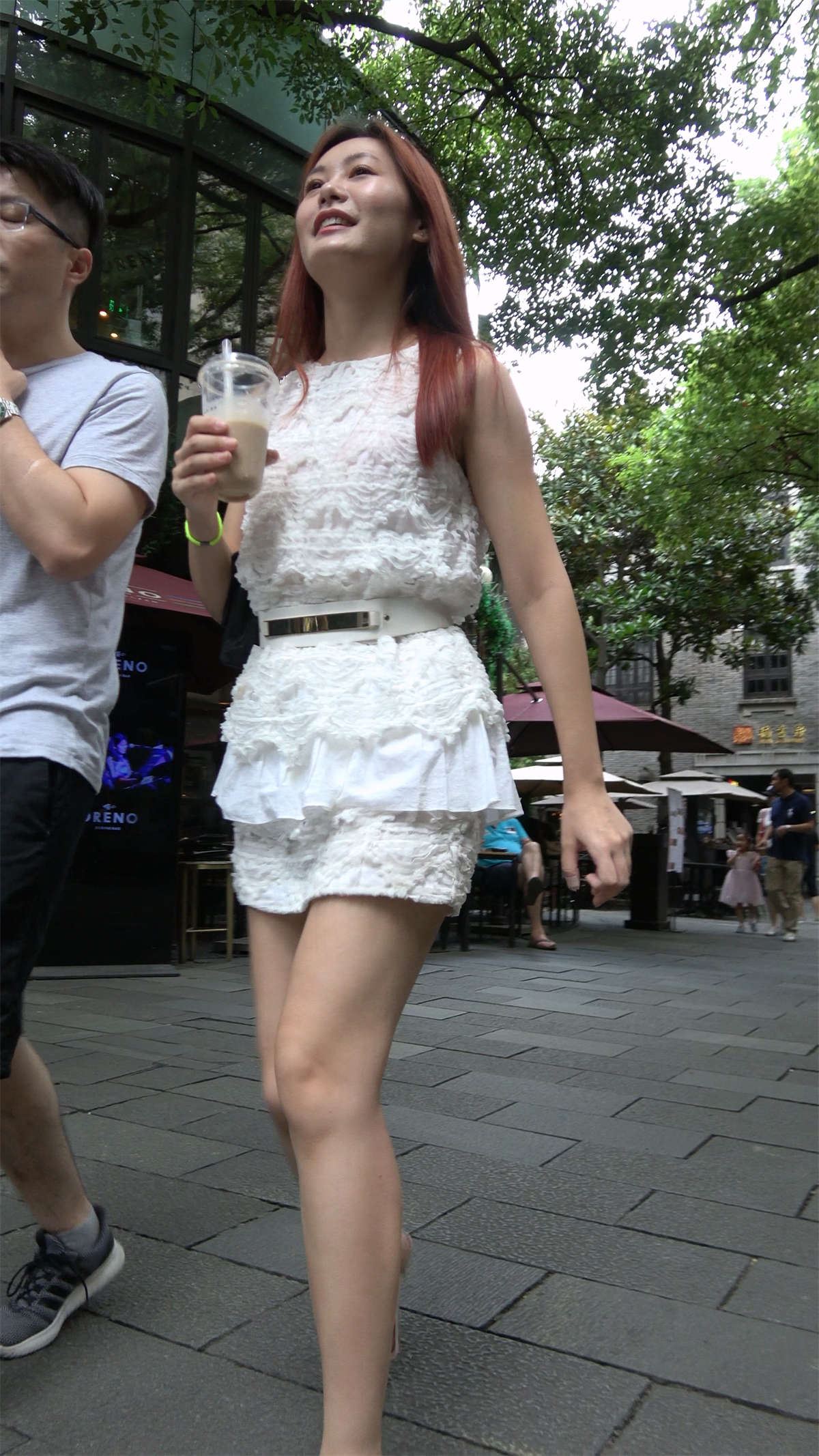 性感身材高跟短裙美女
