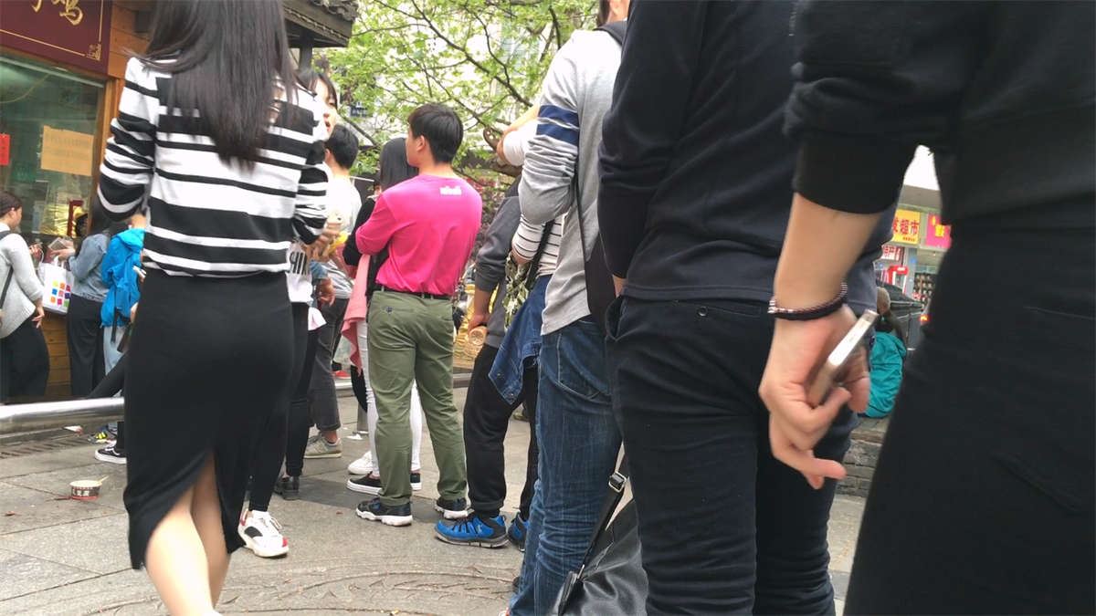 黑色牛仔美妞