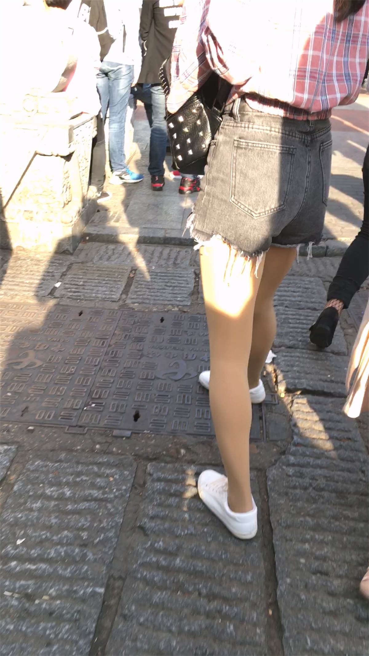 牛仔短裤