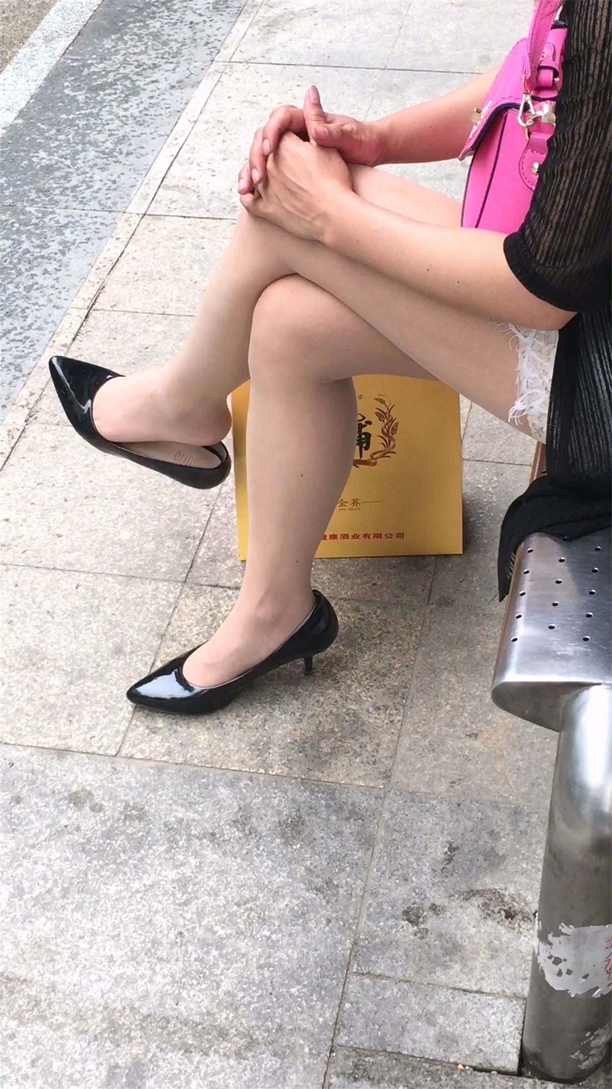 肉丝黑高MM挑鞋
