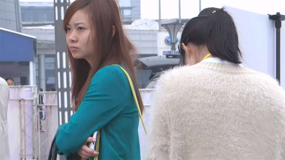 漂亮的丝袜美女三姐妹