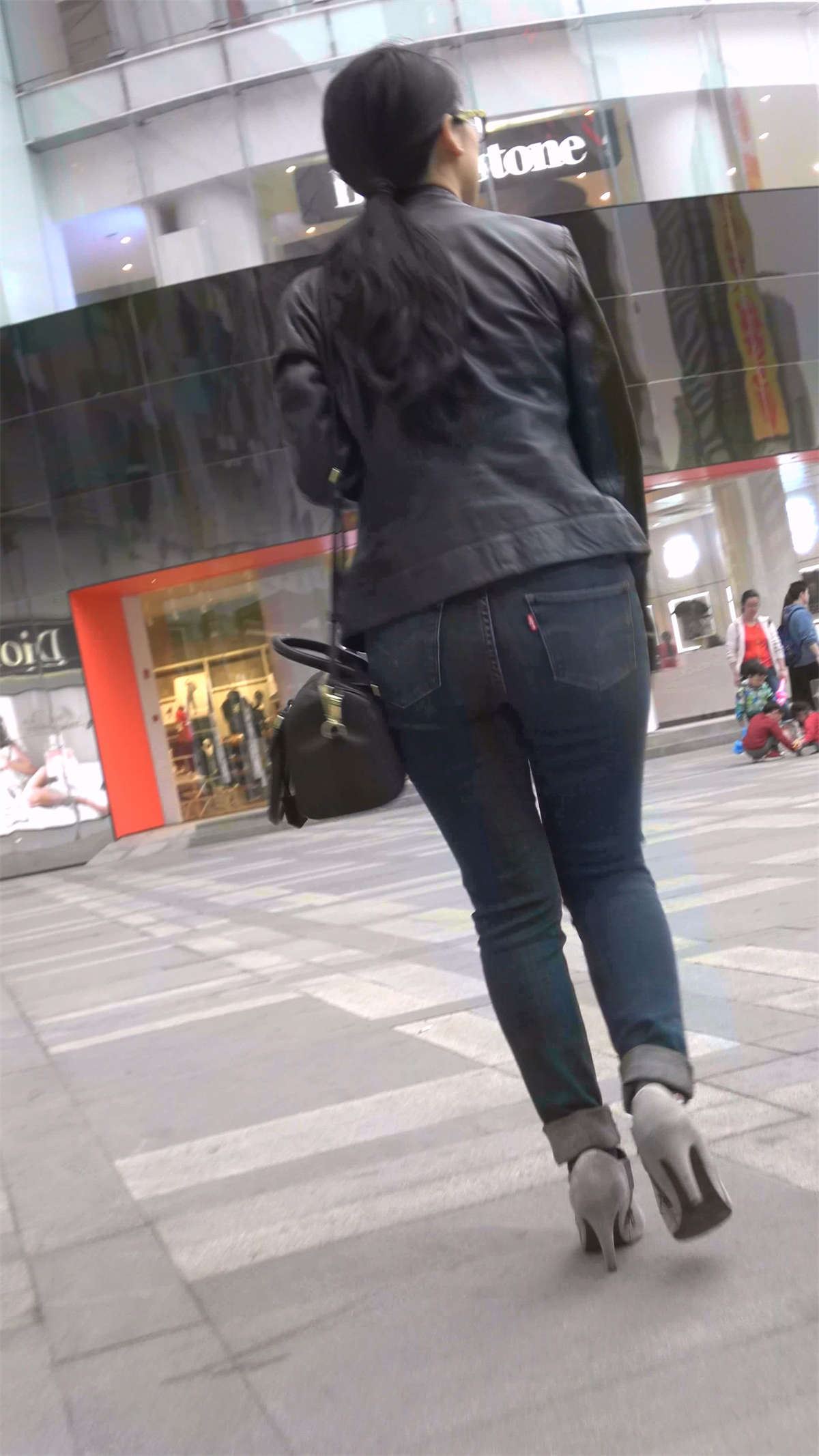牛仔美女