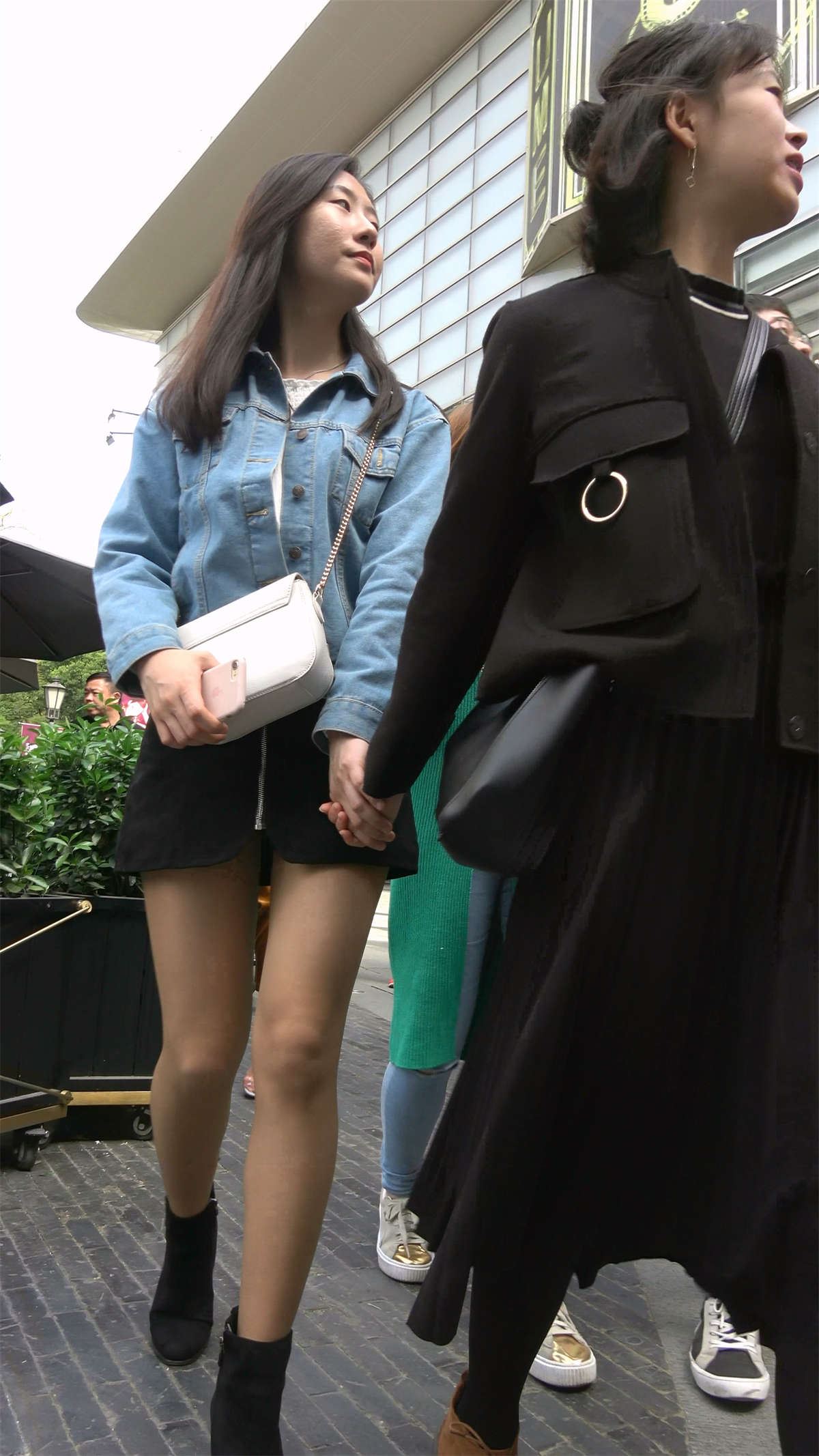性感短裙美腿牛仔外套气质美女