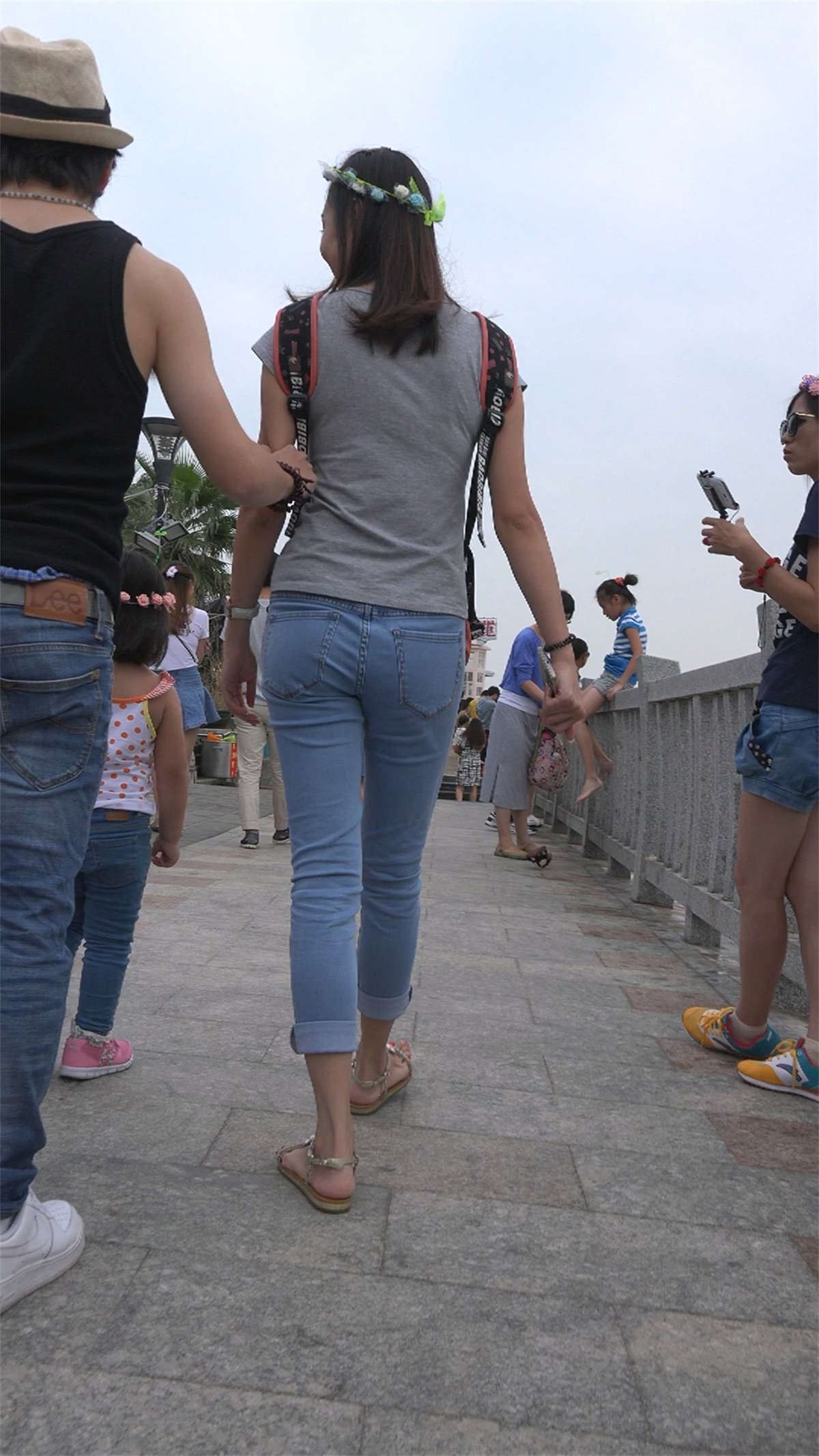 海边蓝牛小少妇